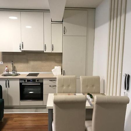 Green Apartment Novi Pazar Exteriör bild
